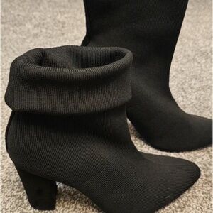 Elegant Black Heeled Boots for Women